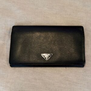 Prada Blk Saffiano Leather Continental Wallet  with Enameled Metal Triangle Logo